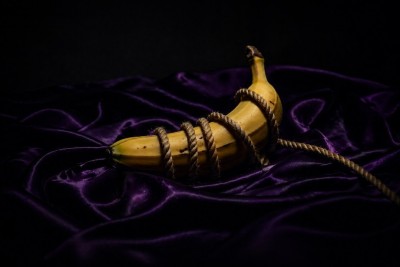 kako izvajati vezanje penisa, vezanje penisa, BDSM s fokusom na penis