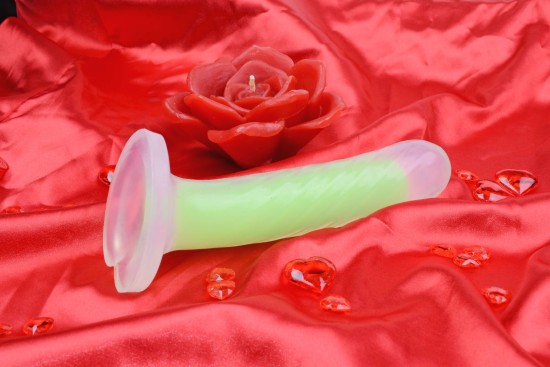 Svetleč dildo s priseskom Green Radiation (17 cm)