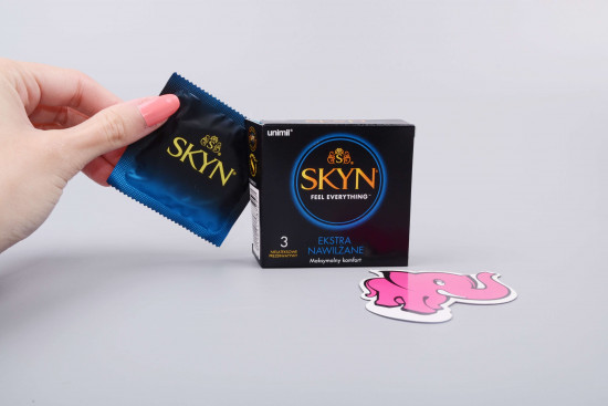 SKYN Extra Lube - kondomi brez lateksa (3 kosi)
