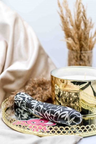 Silikonski vibrator Hype Up (19 cm)