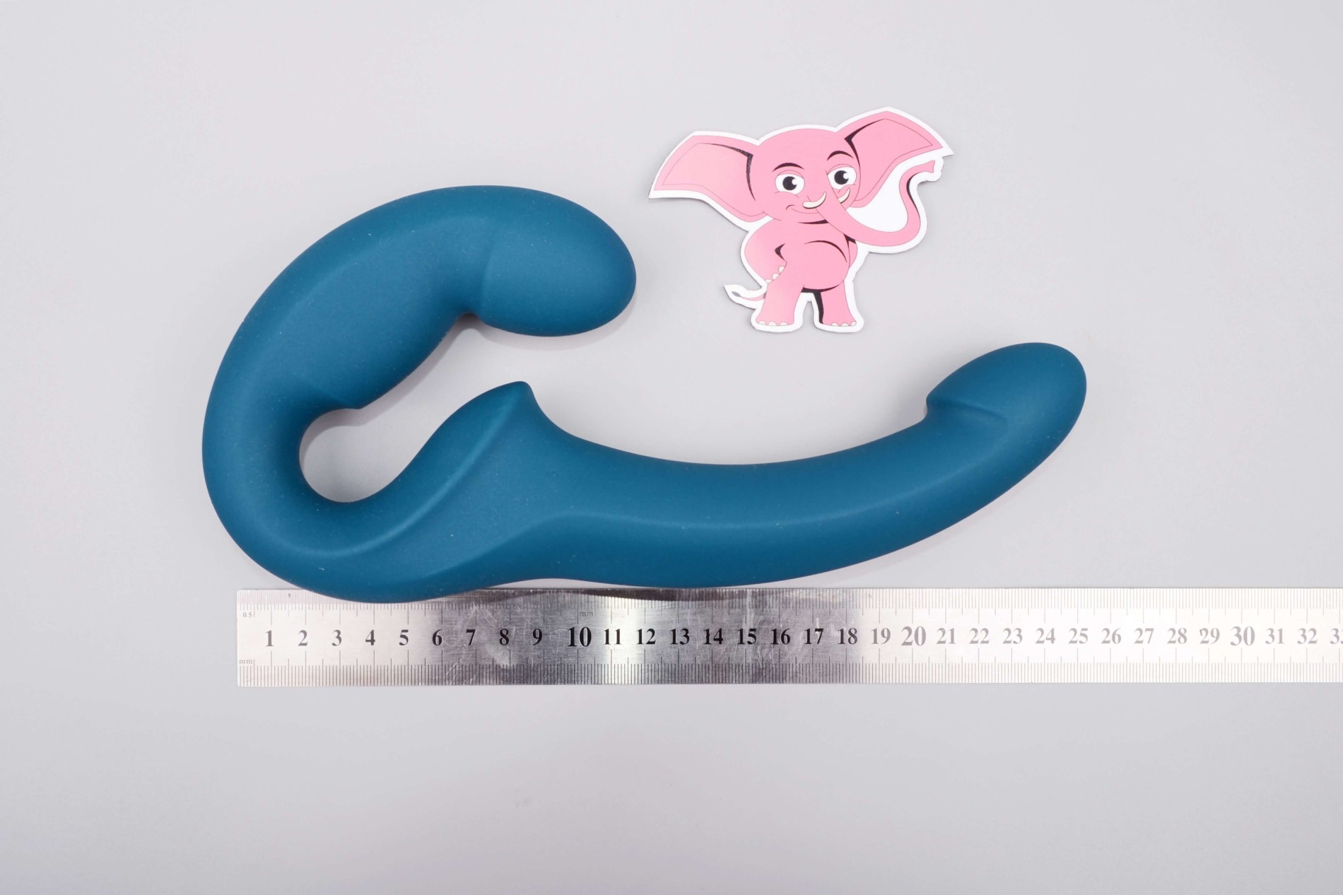 Fun Factory Share Lite Pripenjalni penis (25 cm), dimenzije