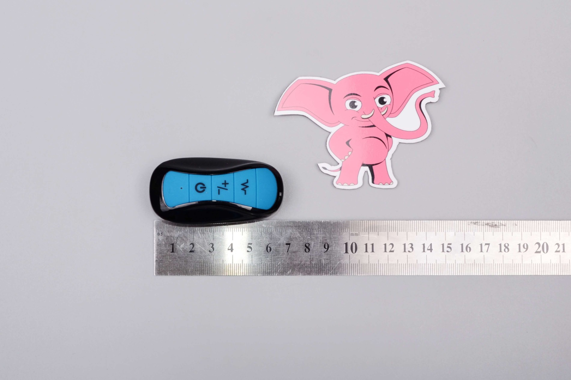 Slingshot II analni čep z erekcijskim obročem in daljinskim upravljalnikom