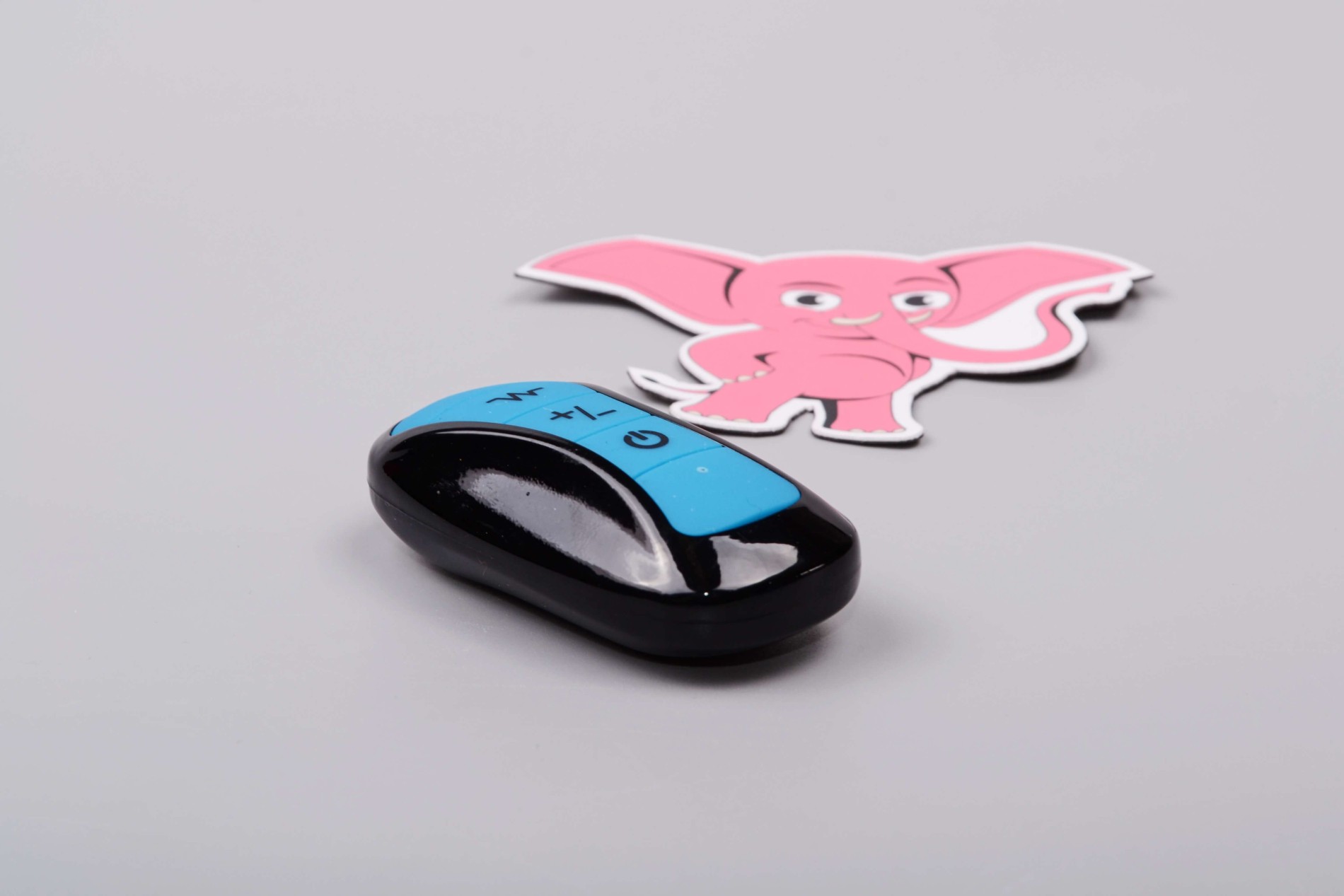 Slingshot II analni čep z erekcijskim obročem in daljinskim upravljalnikom