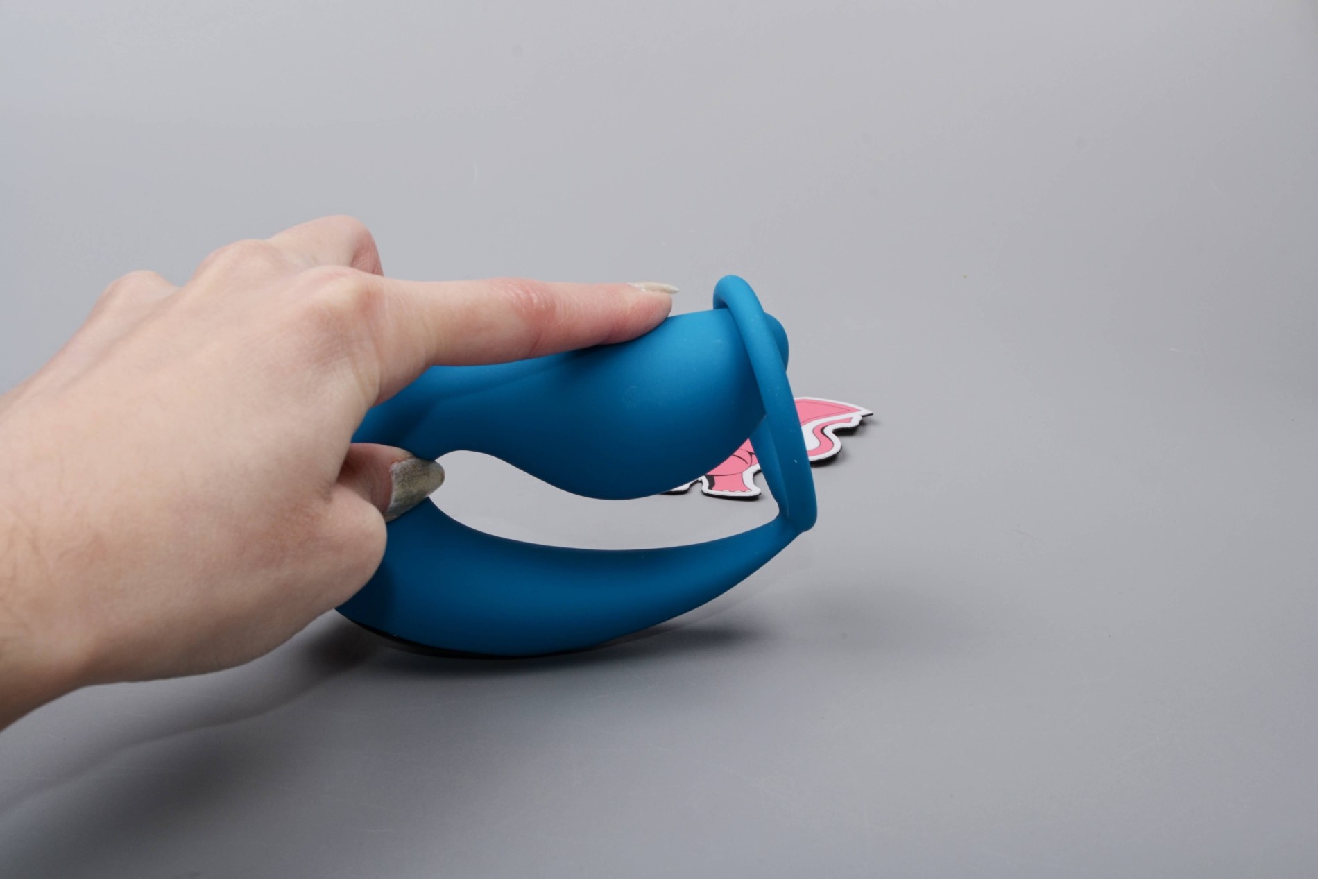 Slingshot II analni čep z erekcijskim obročem in daljinskim upravljalnikom