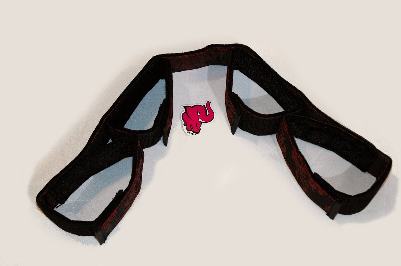 Quatro Bondage Handcuffs