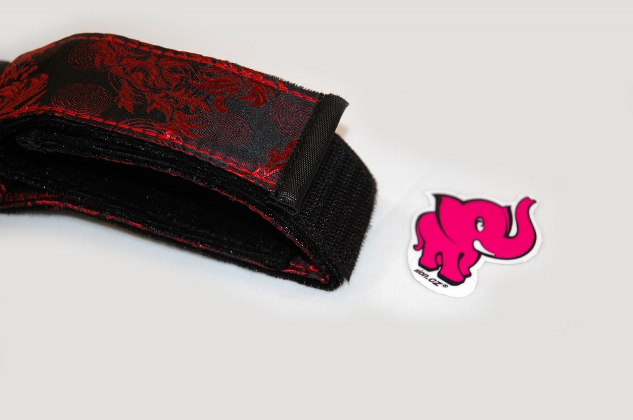 Quatro Bondage Handcuffs