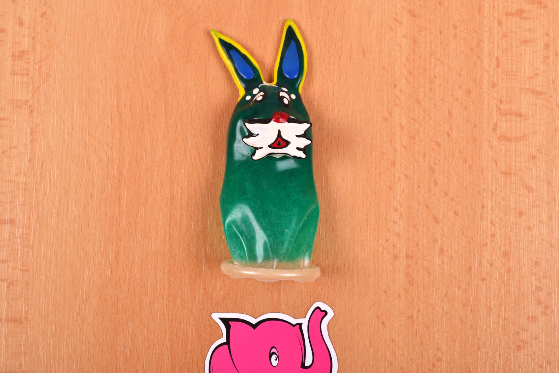 Kondomi za šalo ERCO - fotografiranje v kraju Růžový Slon Havířov