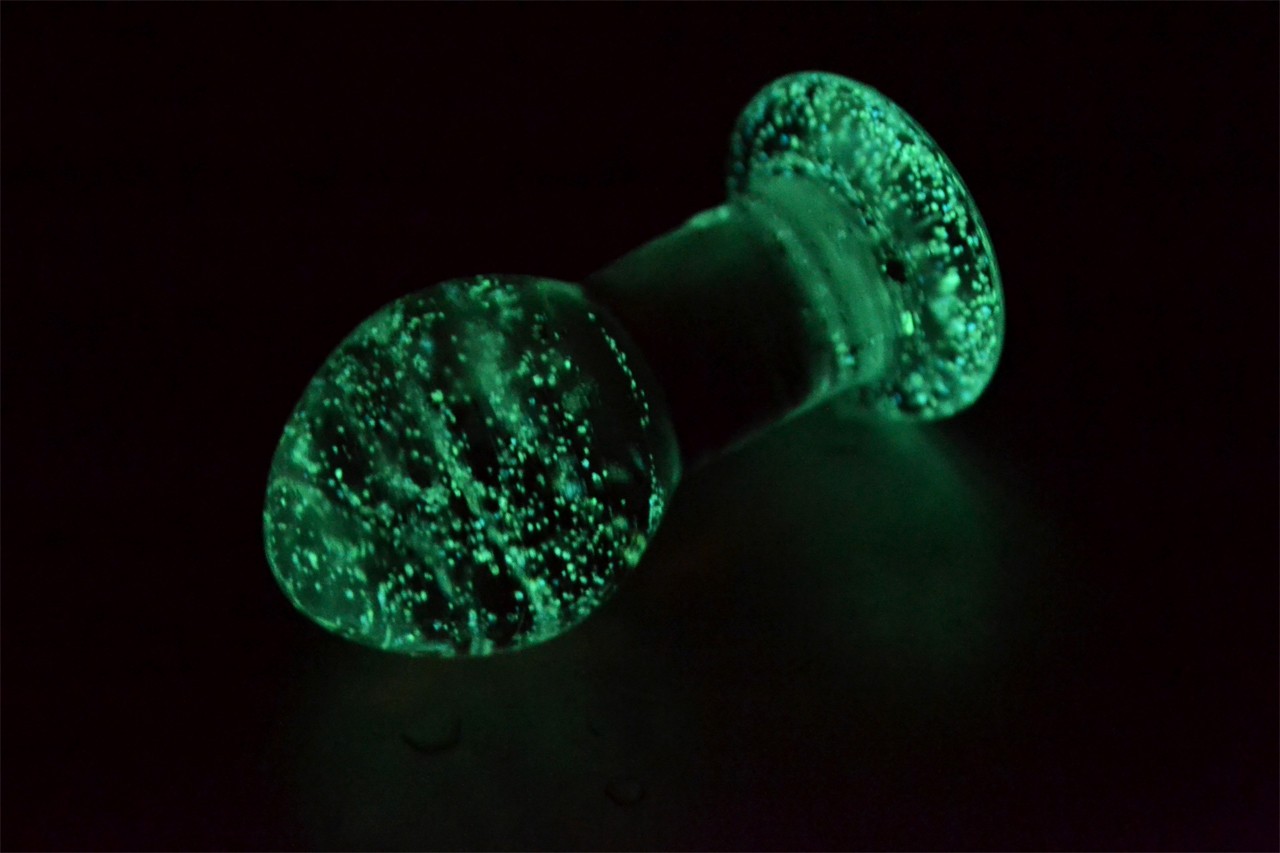 Anal Plug Glow Night - predstavitev svetenja v temi