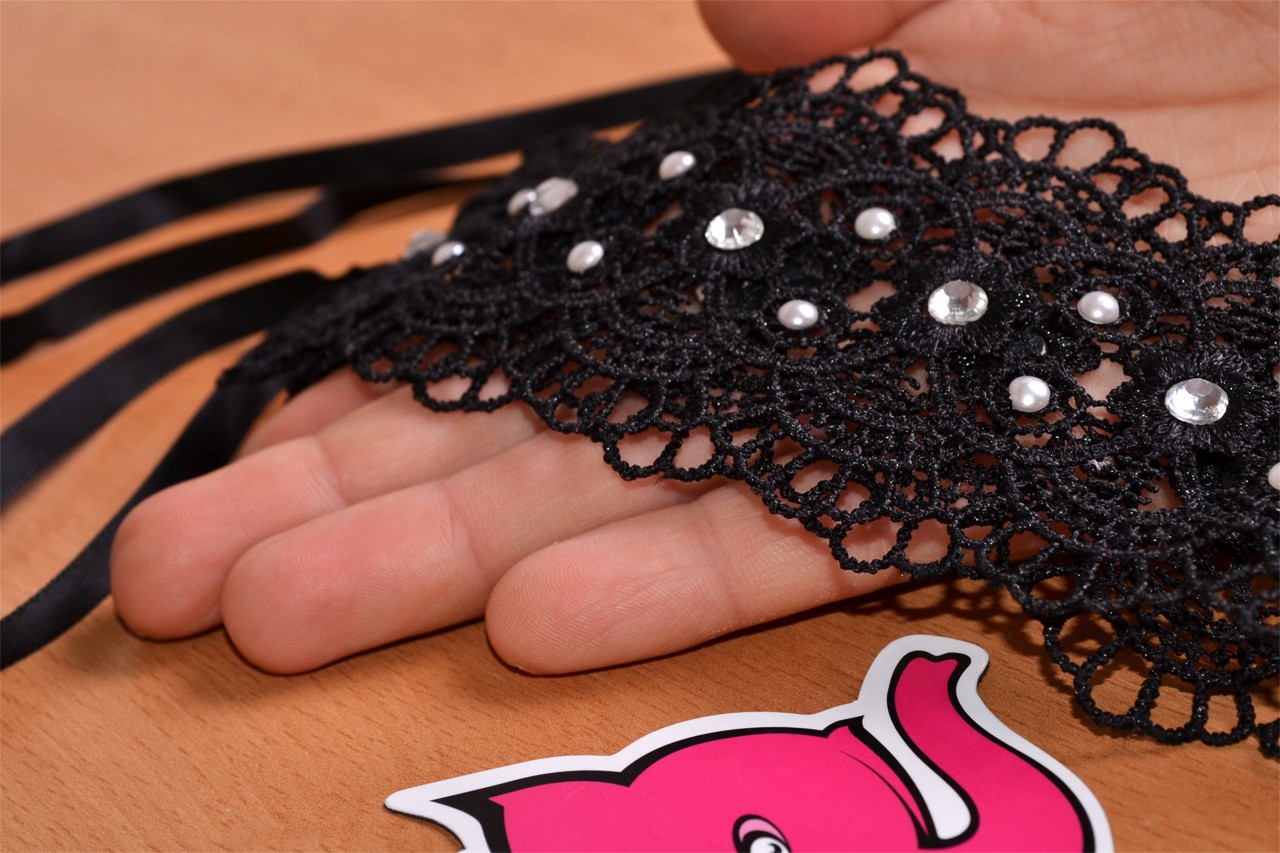 Ovratnik s kamni Succubus - detajl kamnov