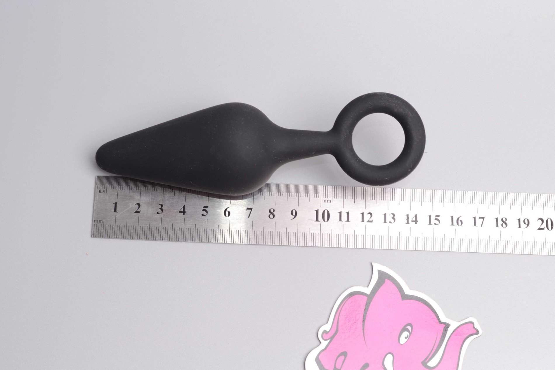 Analni čep z ušescem Soft Feel, velik, dimenzije