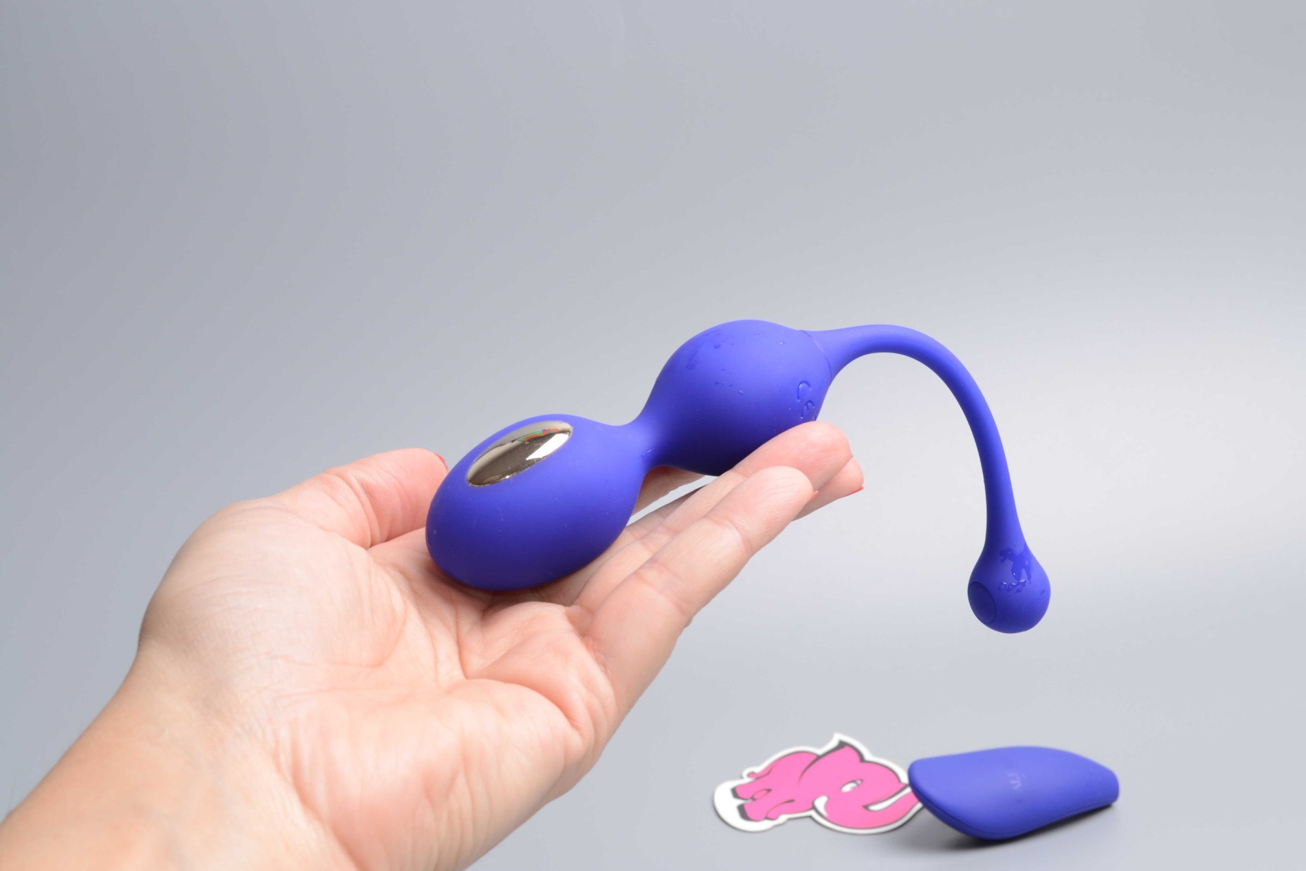 Elektro Venus kroglice Midnight Drive, v roki