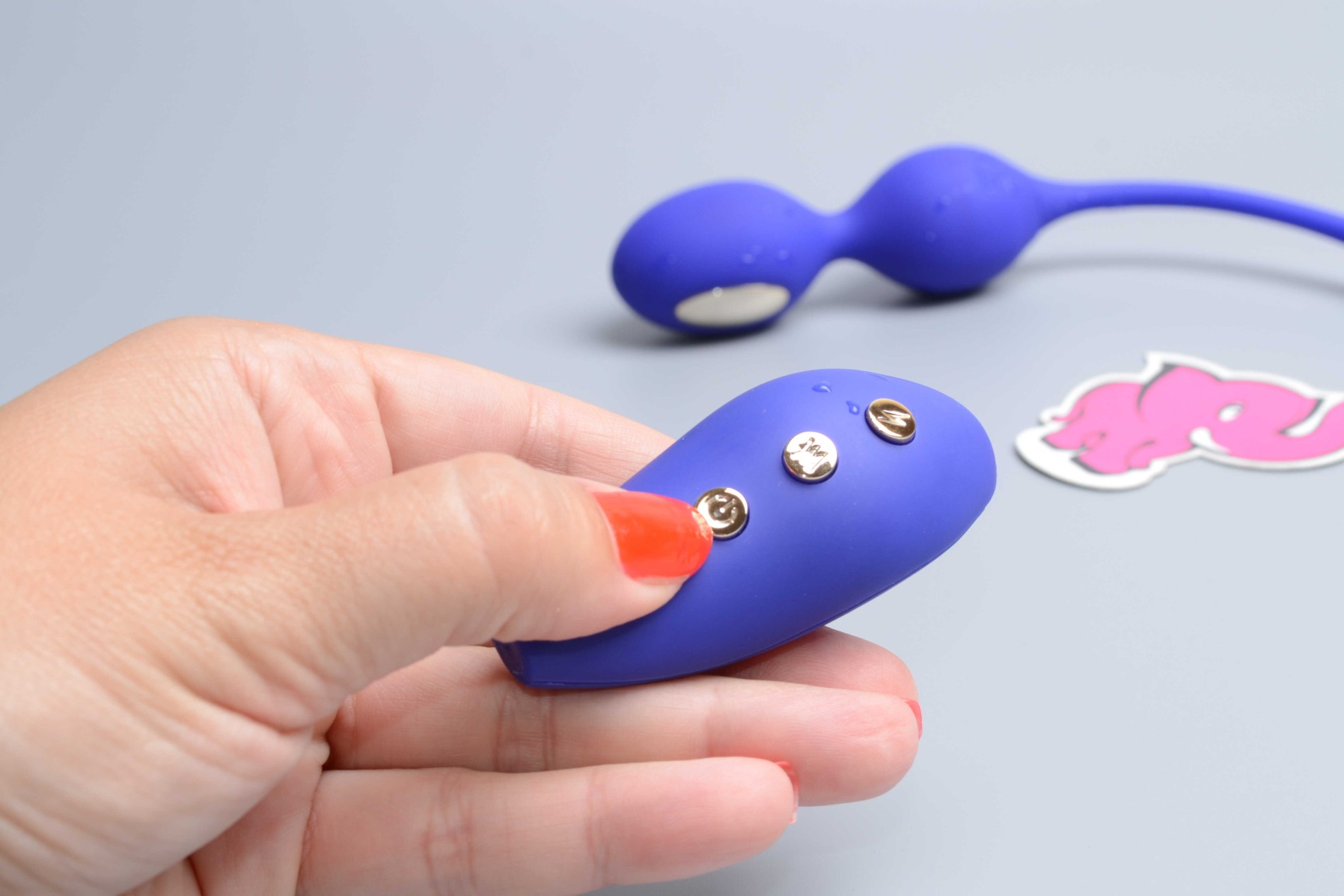 Elektro Venus plesi Midnight Drive, krmilnik