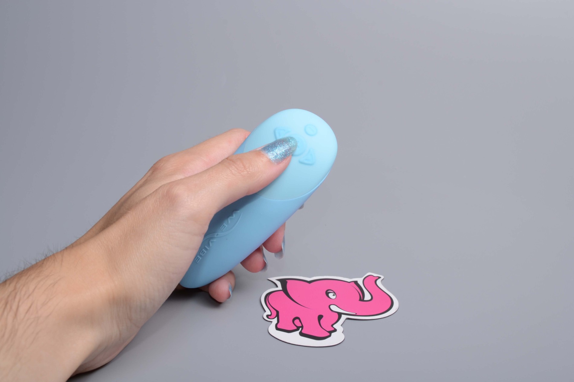 We-Vibe Chorus parni vibrator, nadzor