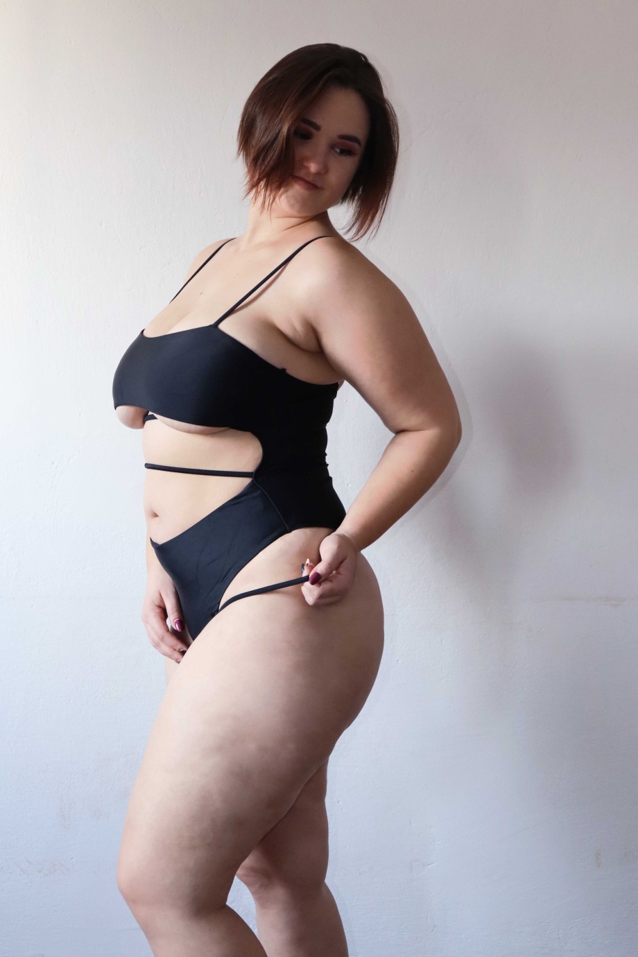 Testerka Jenny je preizkusila enodelne kopalke Black Venus