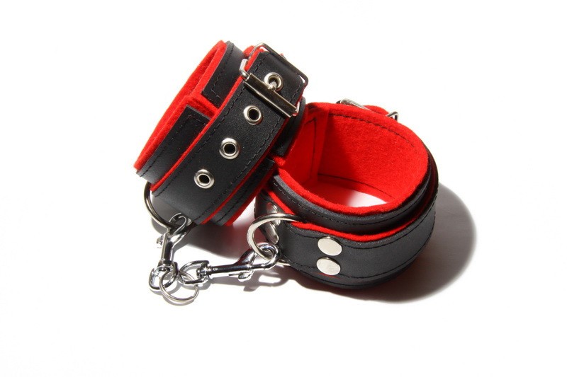 Usnjene zapestnice BlackRed