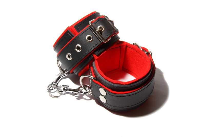 Usnjene zapestnice BlackRed