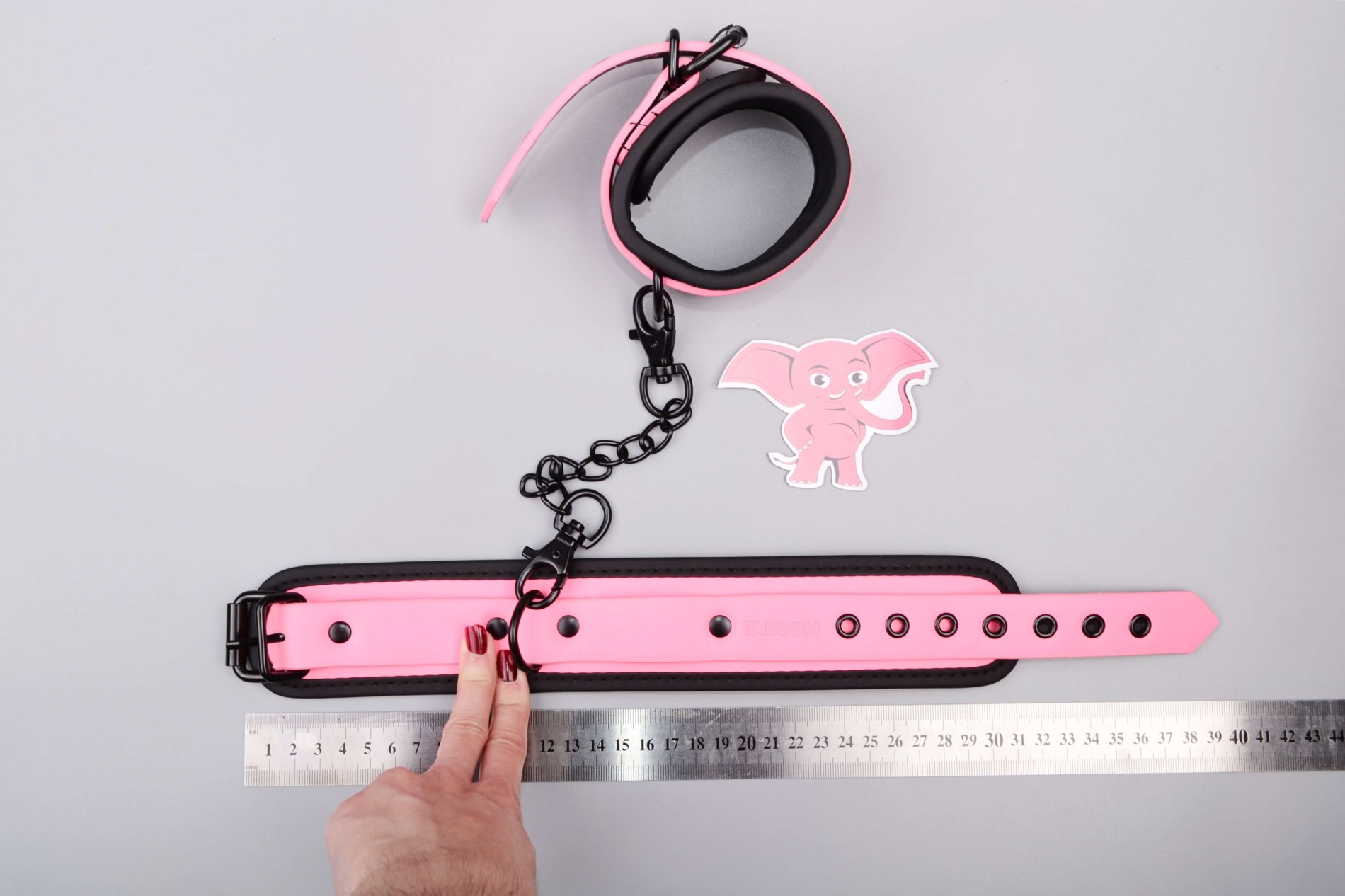 Roza osvetljene manšete za noge Pink Baddie, dimenzije