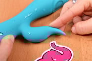 Silikonski vibrator Tiffany Dream - upogibni zobci za klitoris