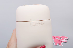 Tenga Puffy Brown masturbator (16,5 cm), v roki
