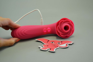 Adore Lilien II. vibrator pod pritiskom (15 cm), polnilni