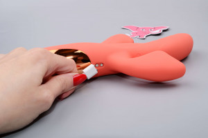 Adore Coraline - silikonski tlačni vibrator 3v1 z gretjem, polnjenjem