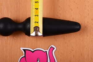 Dvojni dildo Ass Jacker (18 cm) - premer na najširšem delu zatiča